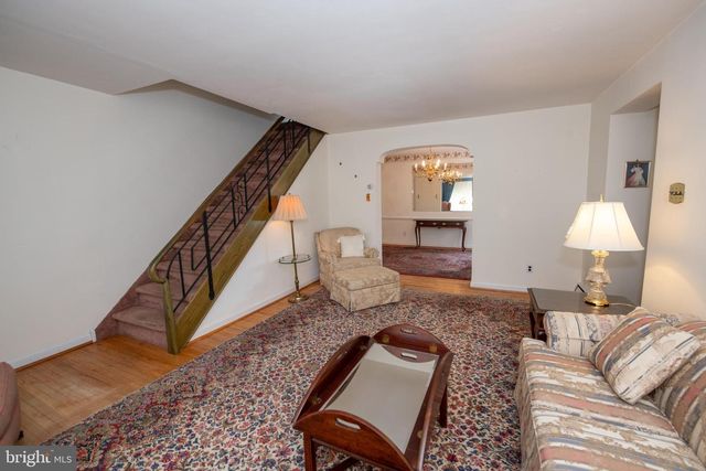 831 MEDWAY RD, Philadelphia, PA 19115