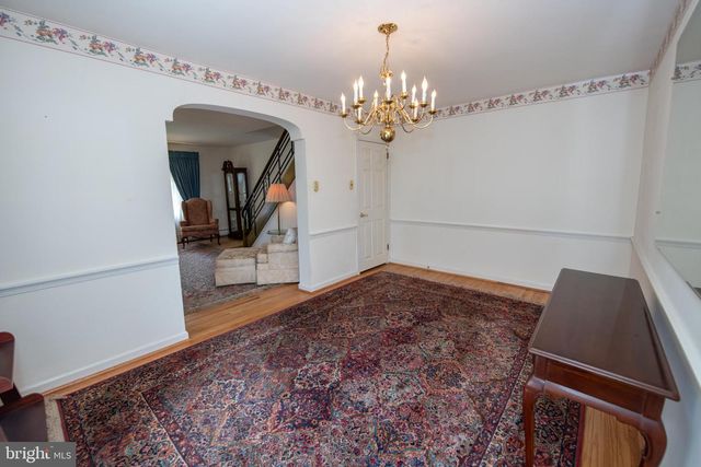 831 MEDWAY RD, Philadelphia, PA 19115
