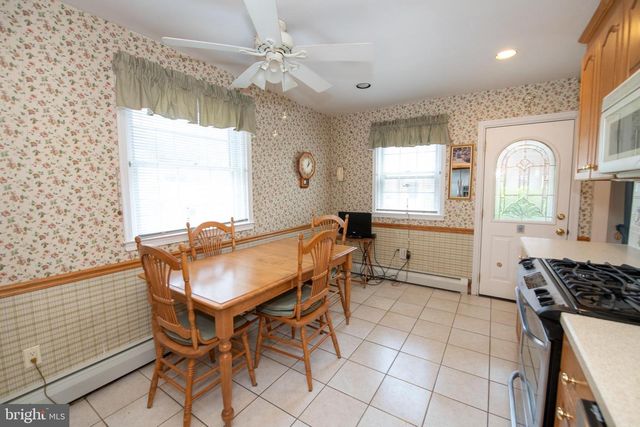 831 MEDWAY RD, Philadelphia, PA 19115