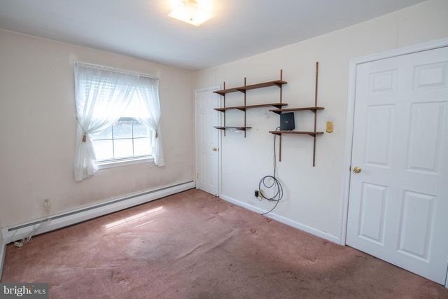 831 MEDWAY RD, Philadelphia, PA 19115