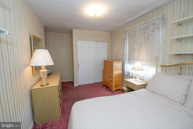 831 MEDWAY RD, Philadelphia, PA 19115
