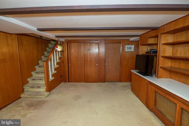 831 MEDWAY RD, Philadelphia, PA 19115