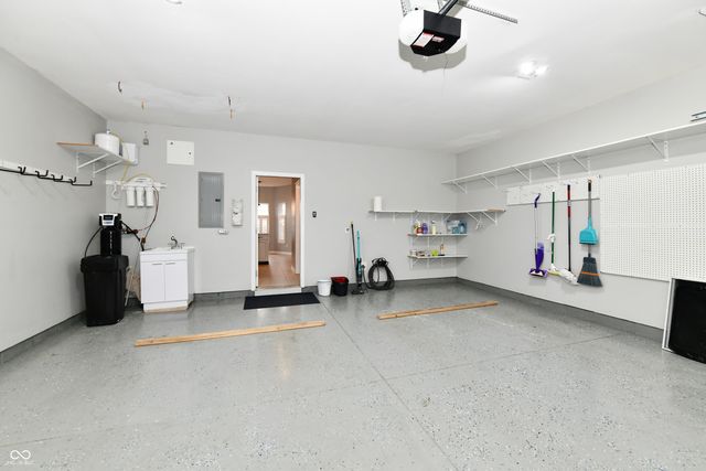 731 Newburg Place, Westfield, IN 46074