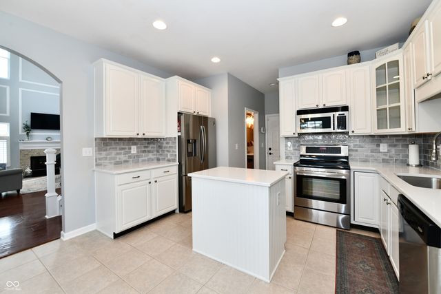 731 Newburg Place, Westfield, IN 46074