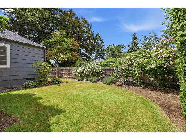 2290 SANDY Dr, Eugene, OR 97401