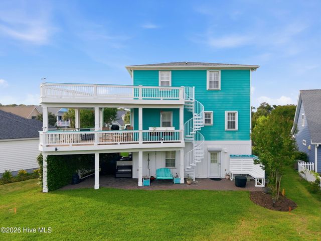 817 Ketch Court, Kure Beach, NC 28449