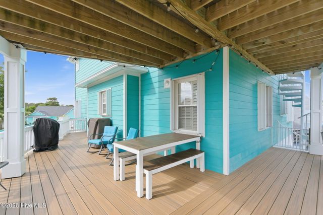 817 Ketch Court, Kure Beach, NC 28449