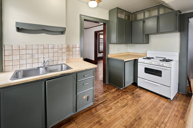 714 9th Street S, Saint Cloud, MN 56301
