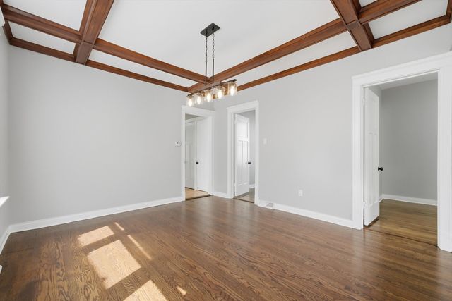 1424 S 57th Avenue, Cicero, IL 60804