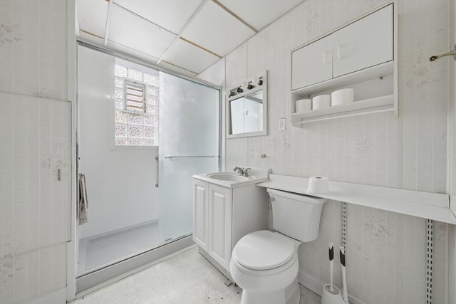 1424 S 57th Avenue, Cicero, IL 60804