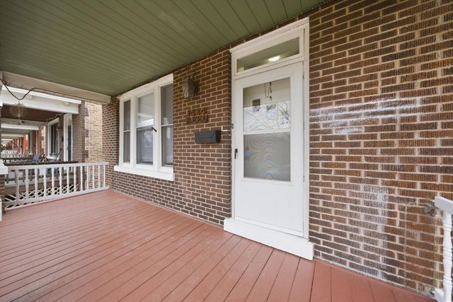 1424 S 57th Avenue, Cicero, IL 60804