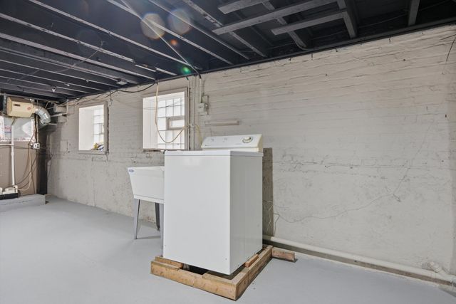 1424 S 57th Avenue, Cicero, IL 60804