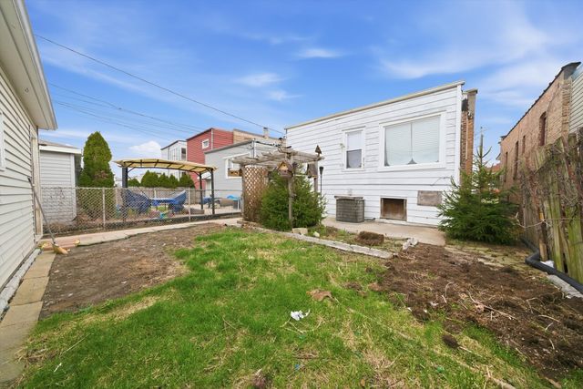 1424 S 57th Avenue, Cicero, IL 60804