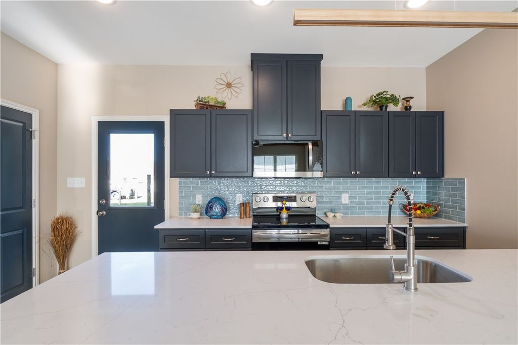 804 North Parker Avenue N, Bryan, TX 77803 — photo 4