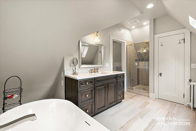1830 Bridge Street, Grand Rapids, MI 49504