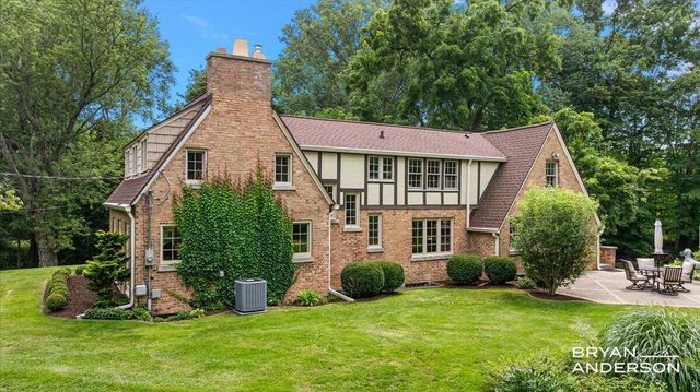 1830 Bridge Street, Grand Rapids, MI 49504