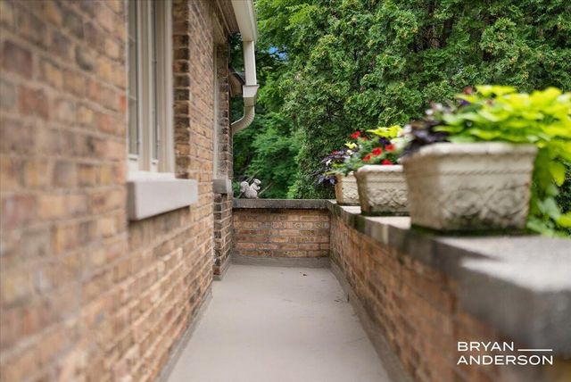 1830 Bridge Street, Grand Rapids, MI 49504