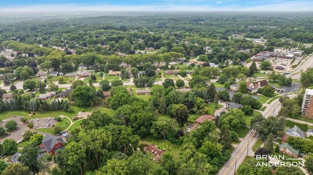1830 Bridge Street, Grand Rapids, MI 49504