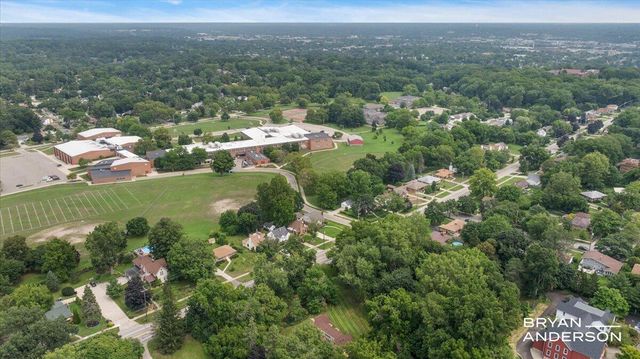 1830 Bridge Street, Grand Rapids, MI 49504