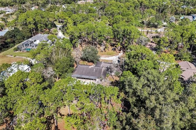 6480 Sable Ridge LN, Naples, FL 34109