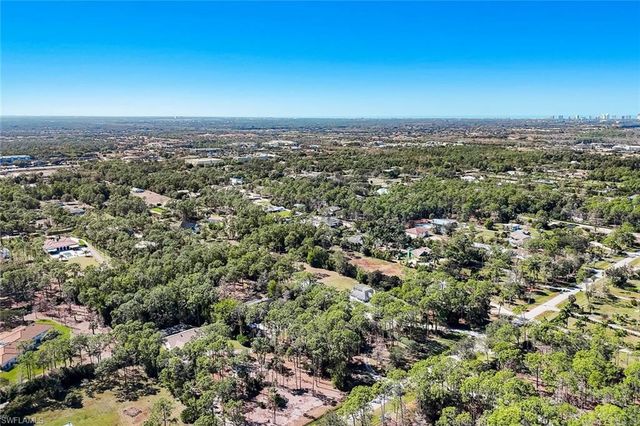 6480 Sable Ridge LN, Naples, FL 34109