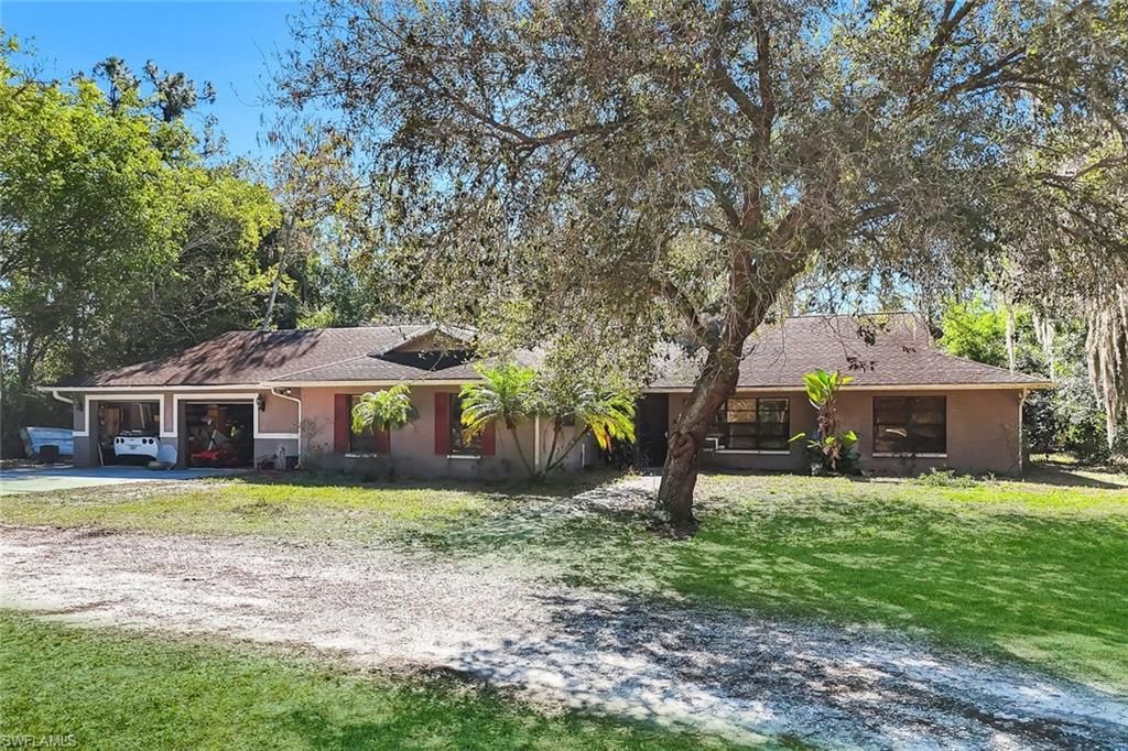 6480 Sable Ridge LN, Naples, FL 34109