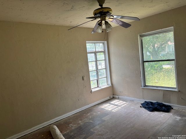 251 Shasta, San Antonio, TX 78221