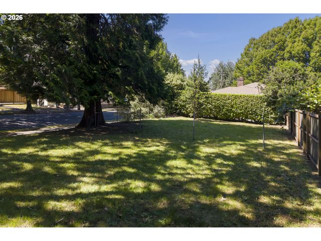0 Ne DEKUM St, Portland, OR 97211