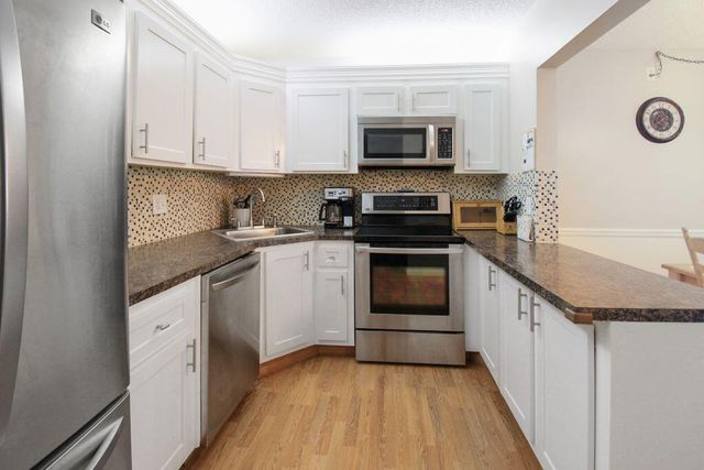 407 Pine Glen Lane C-1, Greenacres, FL 33463