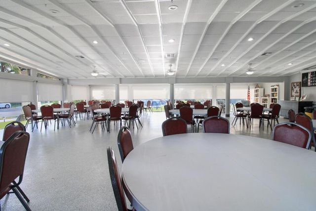 407 Pine Glen Lane C-1, Greenacres, FL 33463