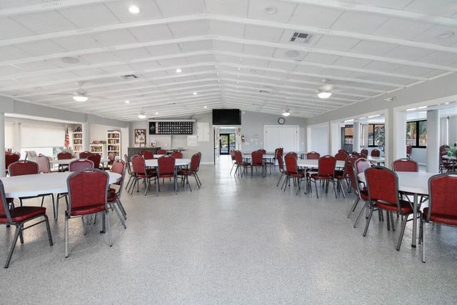 407 Pine Glen Lane C-1, Greenacres, FL 33463