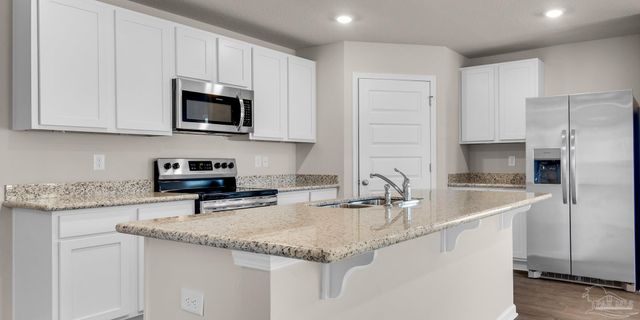 5213 Conservation Cir, Pace, FL 32571