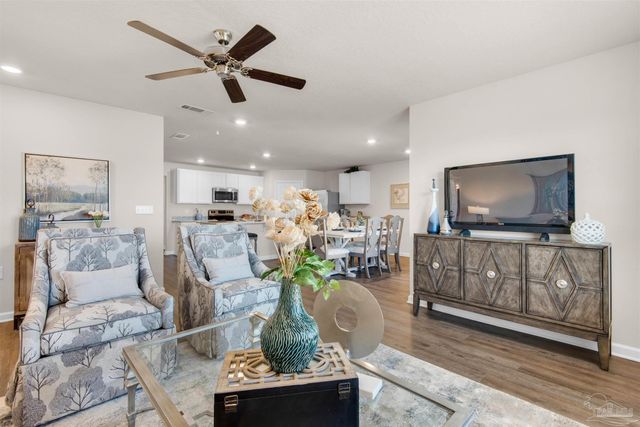 5213 Conservation Cir, Pace, FL 32571