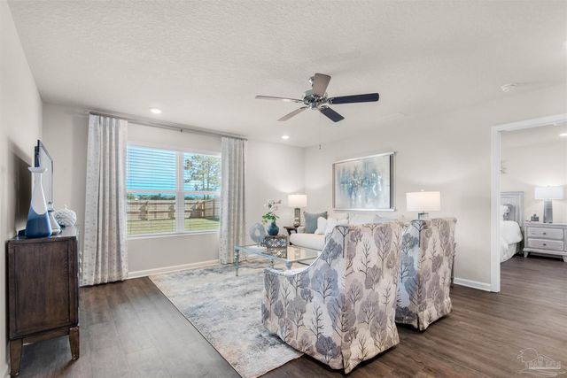 5213 Conservation Cir, Pace, FL 32571