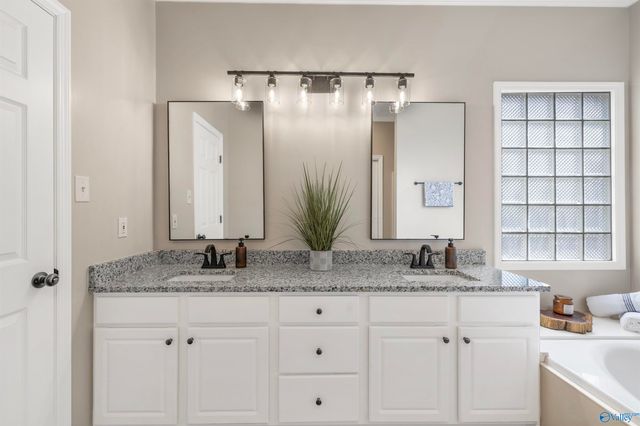 1512 Oak Lea Road, Decatur, AL 35603