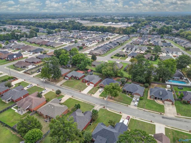 1512 Oak Lea Road, Decatur, AL 35603