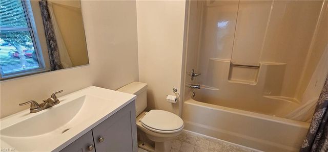 803 Zircon CT, Virginia Beach, VA 23462