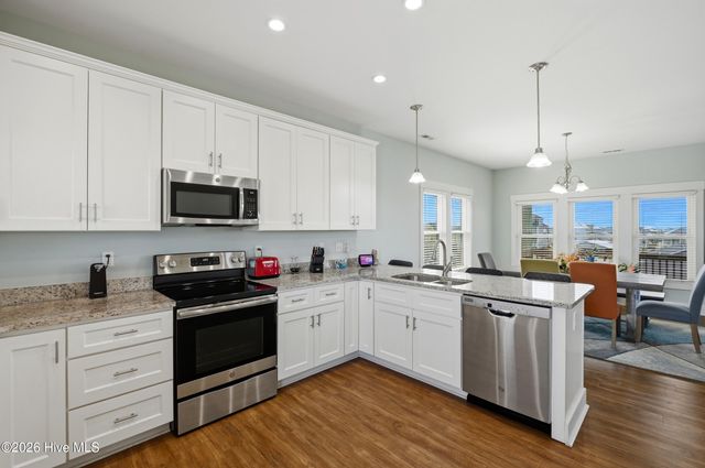 9021 W 9th Street, Holly Ridge, NC 28445