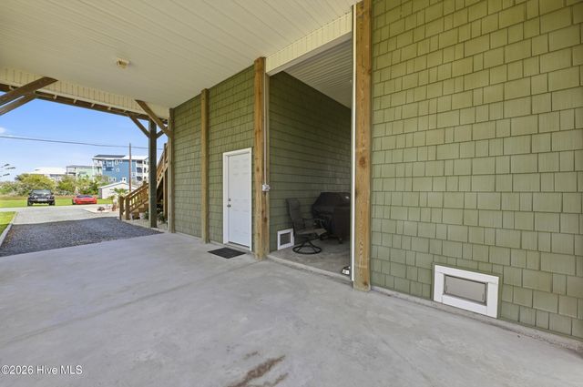 9021 W 9th Street, Holly Ridge, NC 28445