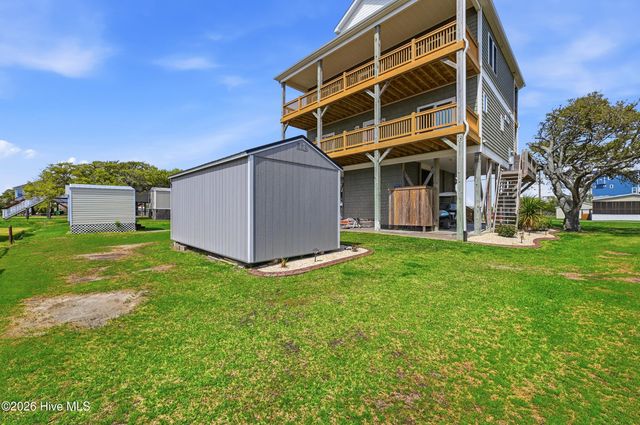 9021 W 9th Street, Holly Ridge, NC 28445