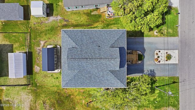 9021 W 9th Street, Holly Ridge, NC 28445