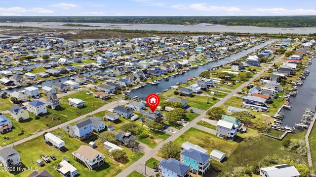 9021 W 9th Street, Holly Ridge, NC 28445