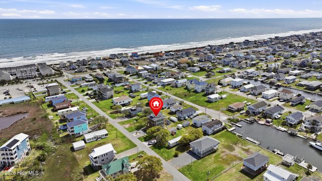 9021 W 9th Street, Holly Ridge, NC 28445