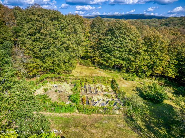 235 Knob Hill Road, Stanfordville, NY 12581