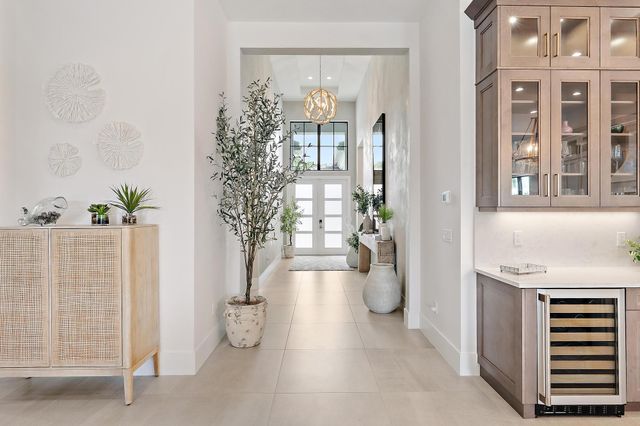 13195 ARTISAN Circle, Palm Beach Gardens, FL 33418