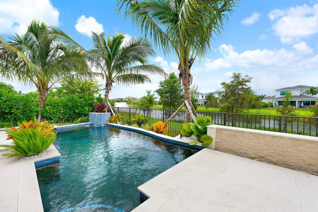 13195 ARTISAN Circle, Palm Beach Gardens, FL 33418