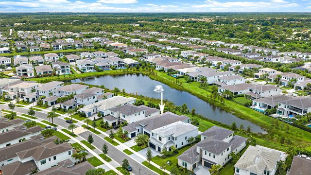 13195 ARTISAN Circle, Palm Beach Gardens, FL 33418