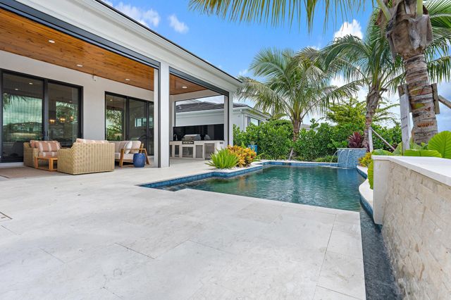 13195 ARTISAN Circle, Palm Beach Gardens, FL 33418