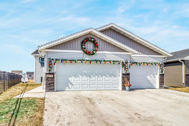 6879 67th Street S, Horace, ND 58047