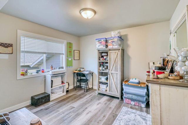 6879 67th Street S, Horace, ND 58047